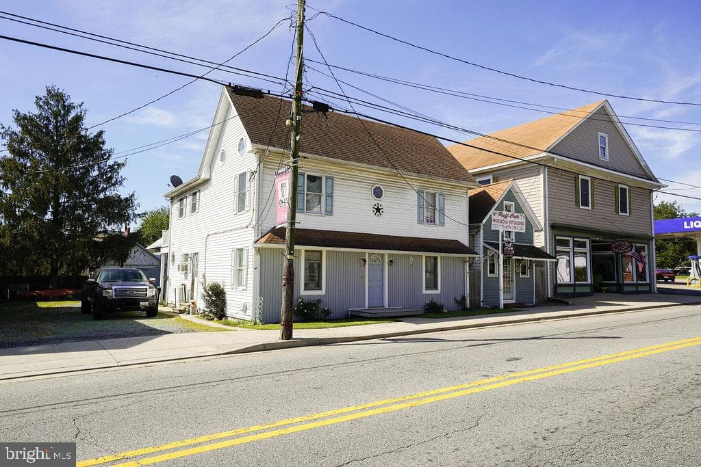 212 Main Street, Preston