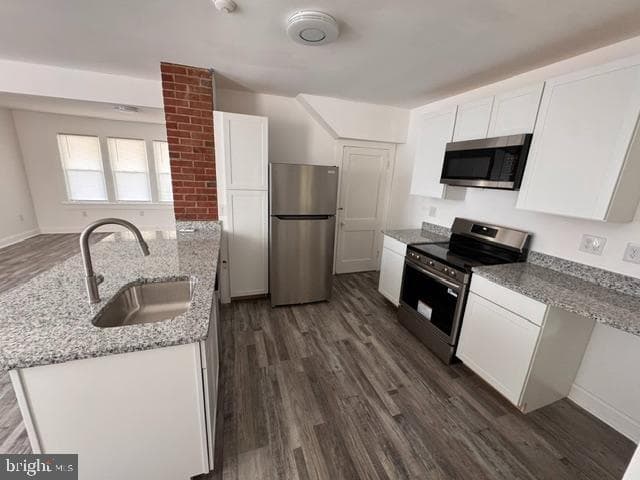 112 Vernon Avenue photo 10