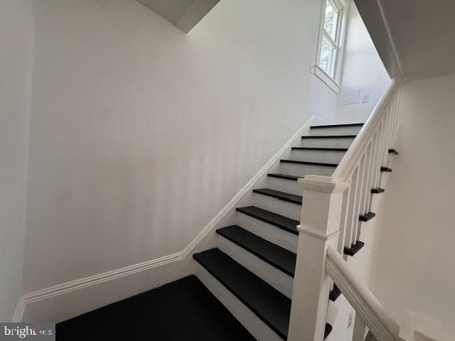 112 Vernon Avenue photo 12