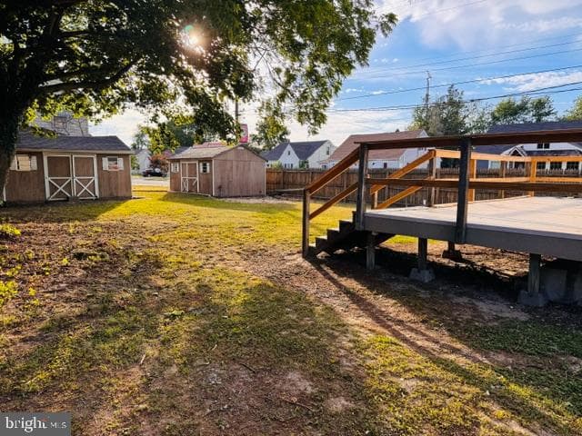 112 Vernon Avenue photo 4