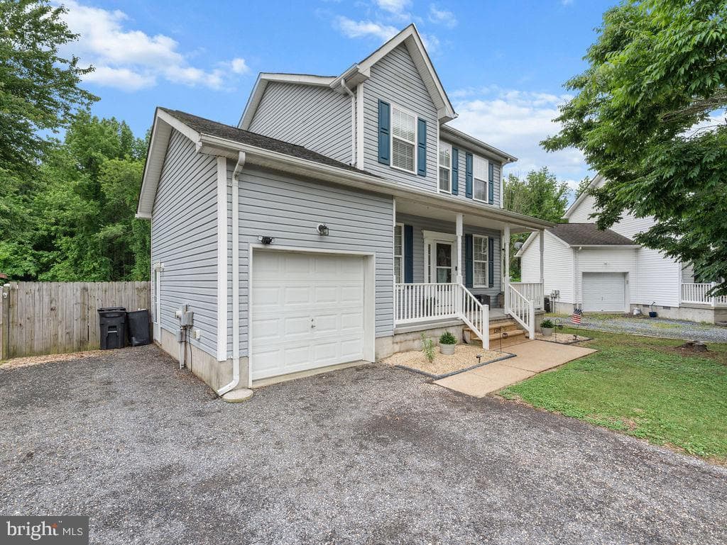 1309 Fairfield Court photo 2