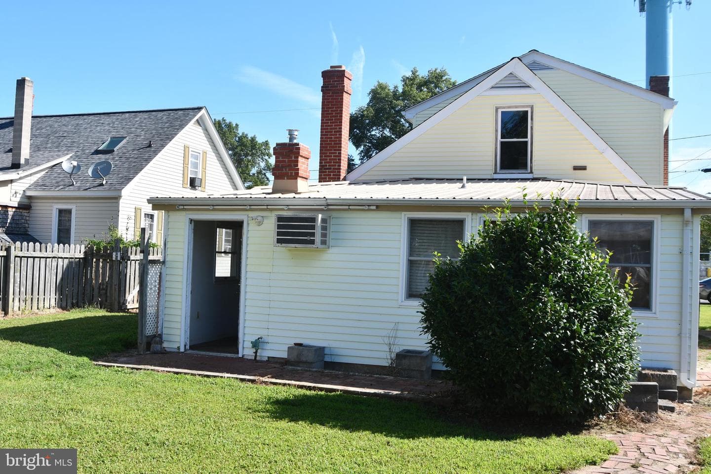 158 Wright Street photo 9