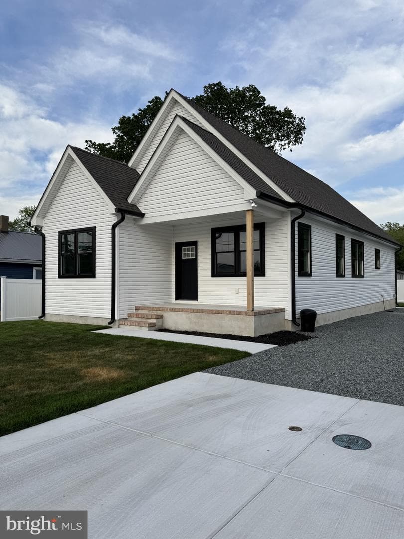 110 N School Street, Greensboro