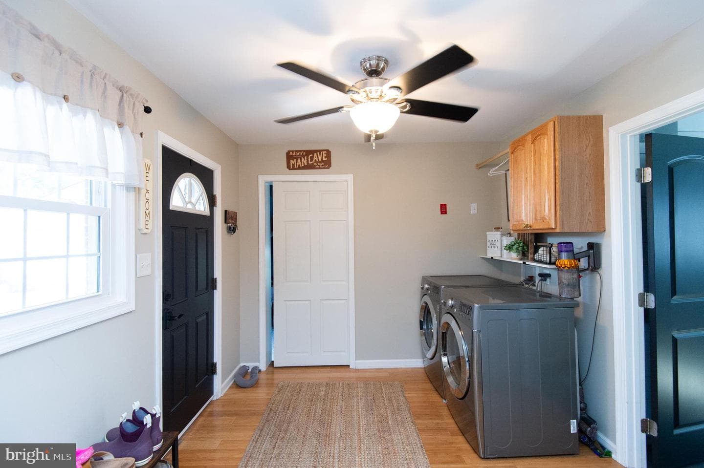 129 Bloomingdale Avenue photo 32