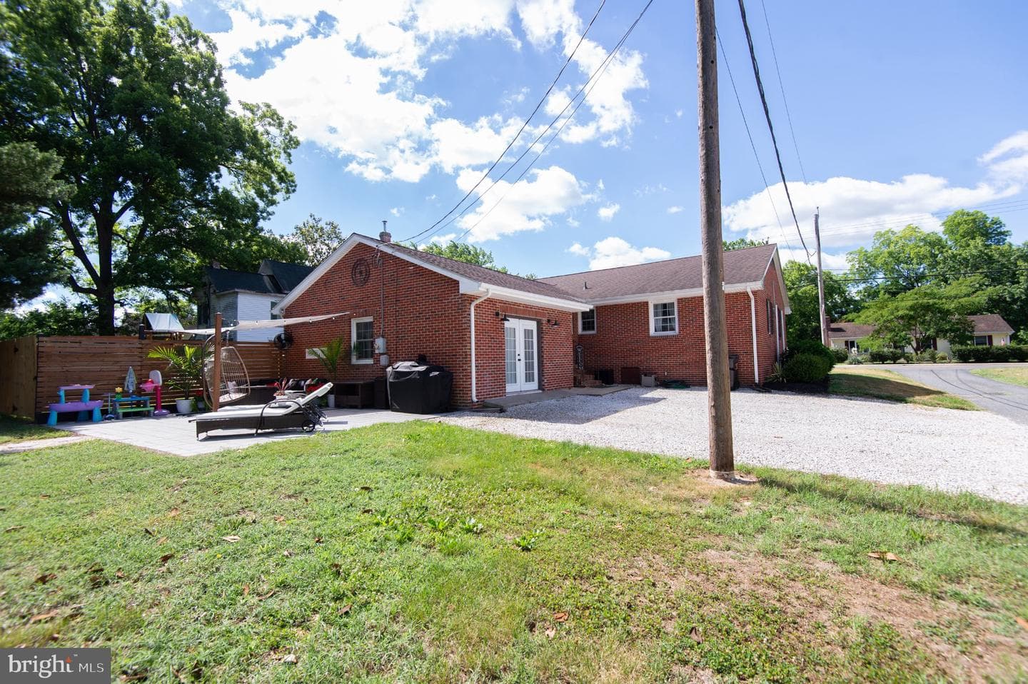 129 Bloomingdale Avenue photo 4