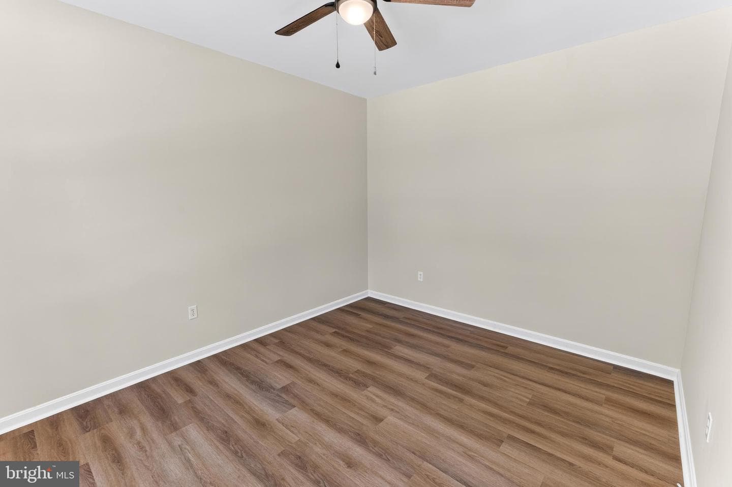 502 Kathryn Court photo 16