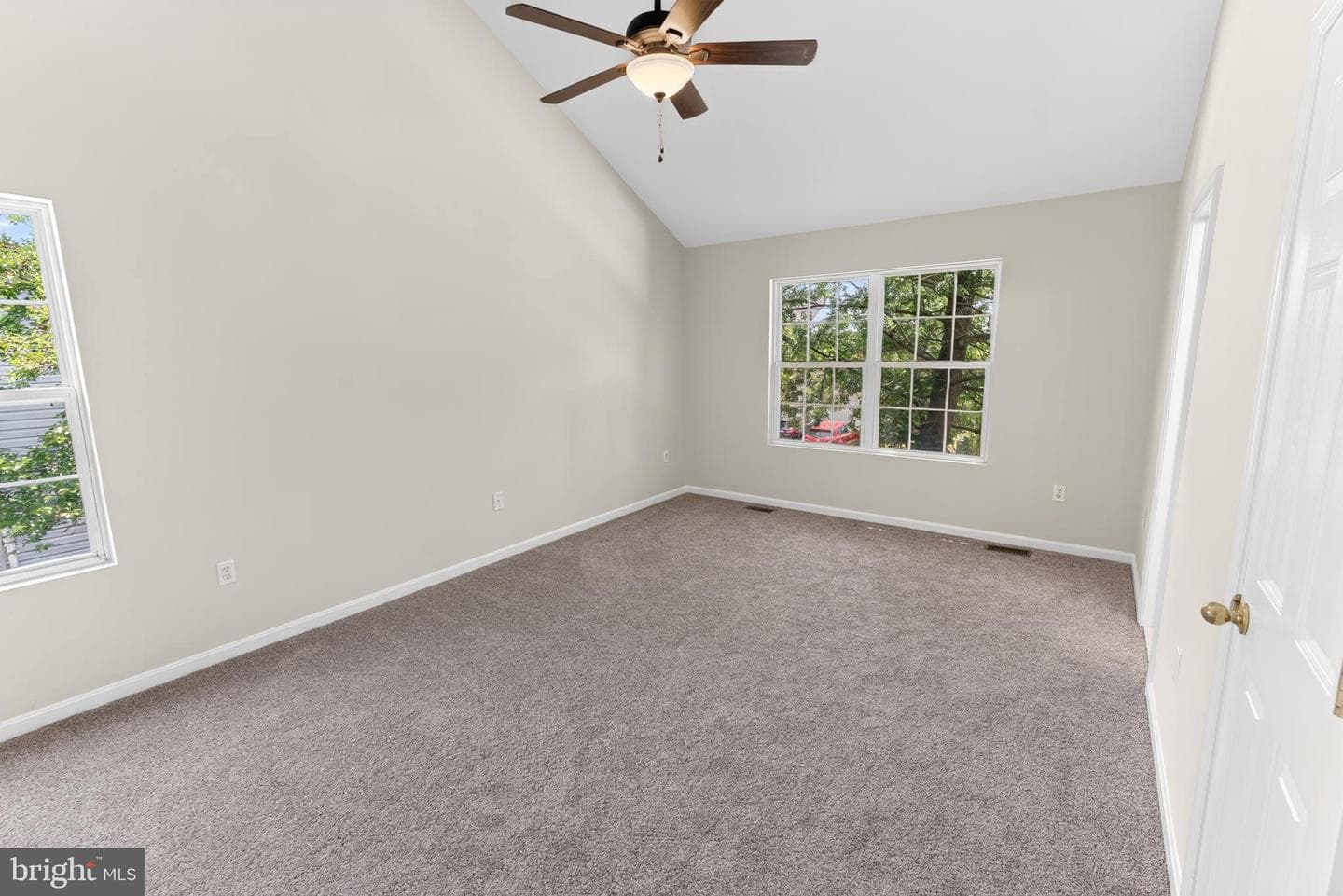 502 Kathryn Court photo 21