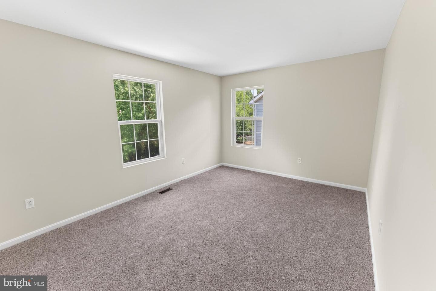 502 Kathryn Court photo 28
