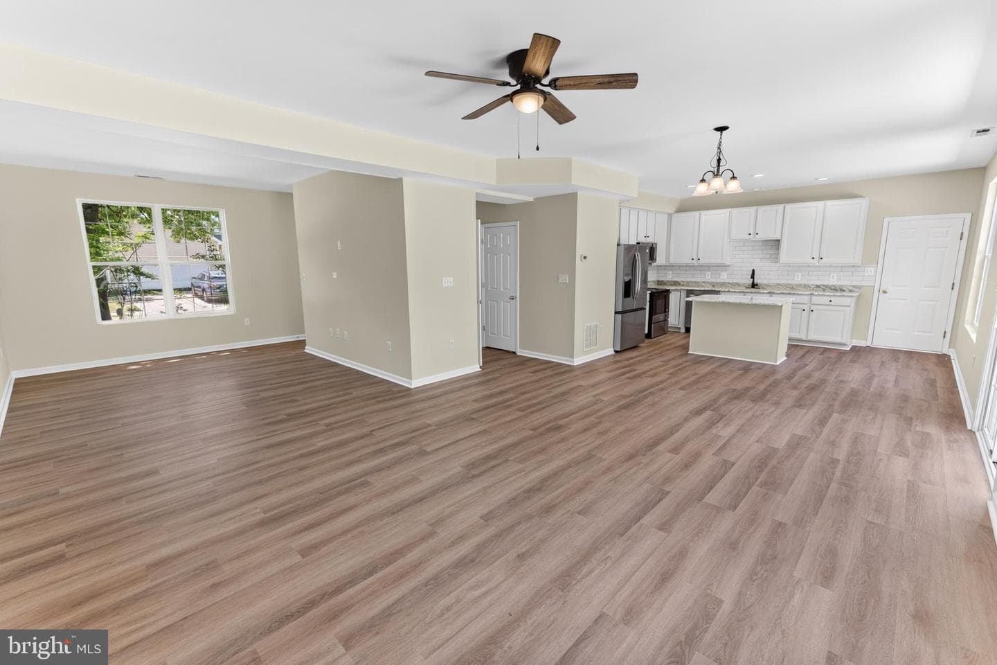 502 Kathryn Court photo 4