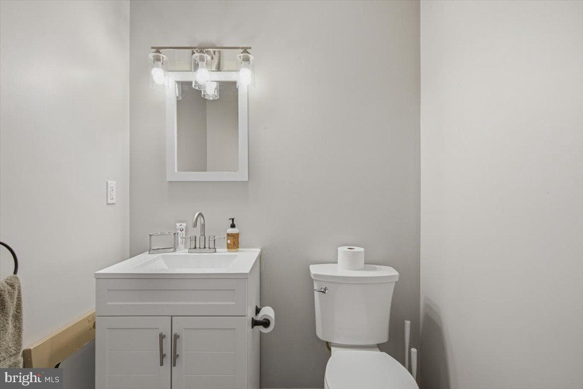 25389 Kent Street photo 14