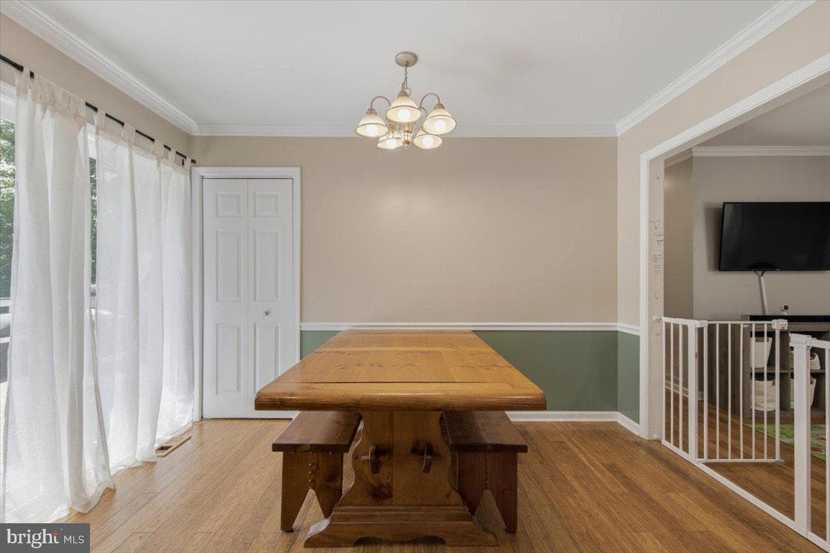 25389 Kent Street photo 7