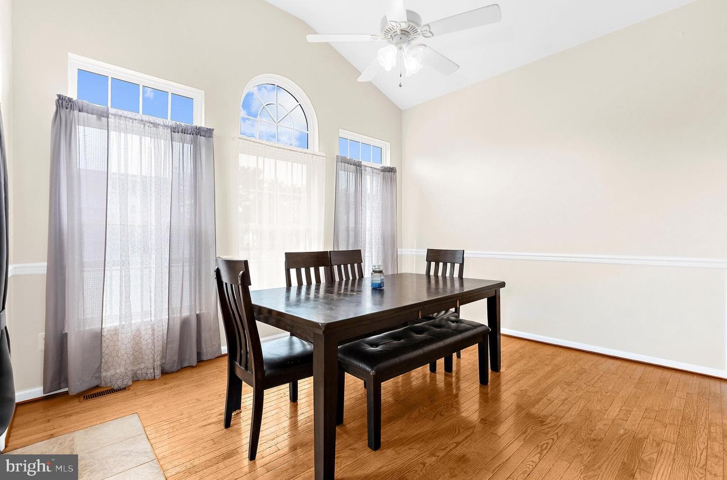 102 Lister Lane photo 11