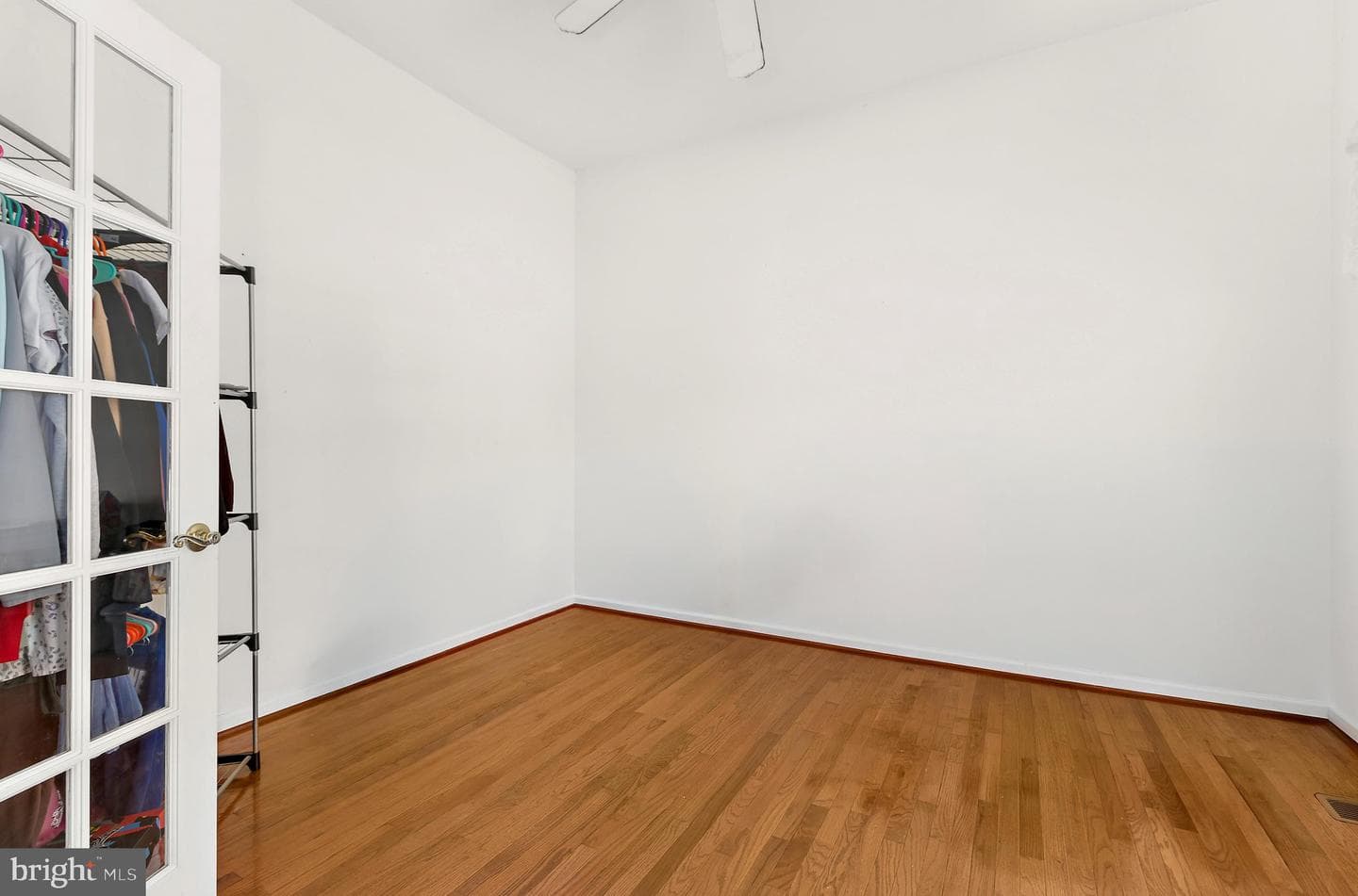 102 Lister Lane photo 5