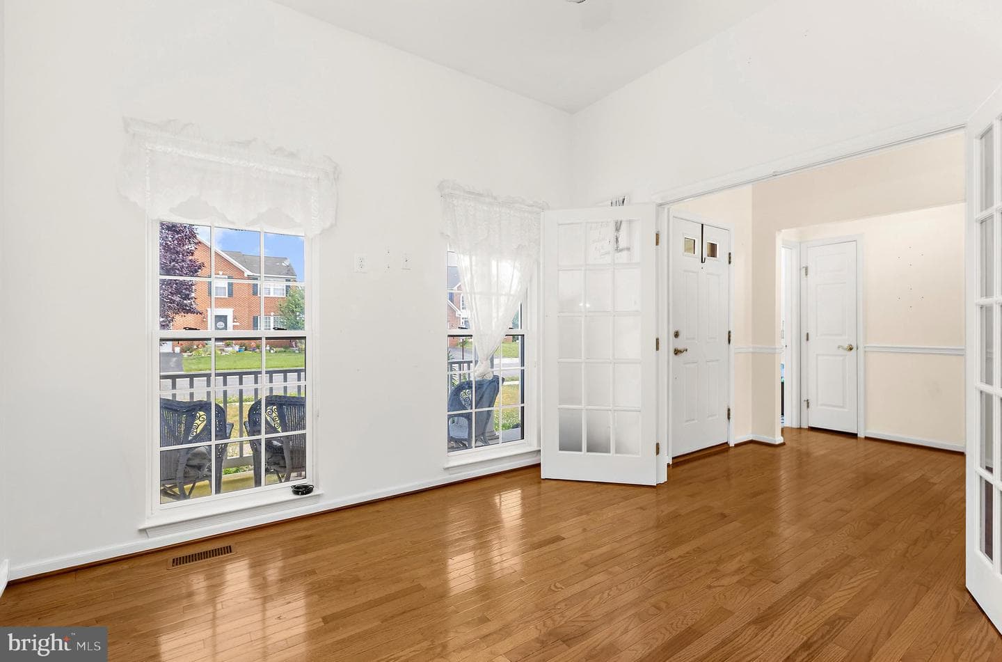 102 Lister Lane photo 6