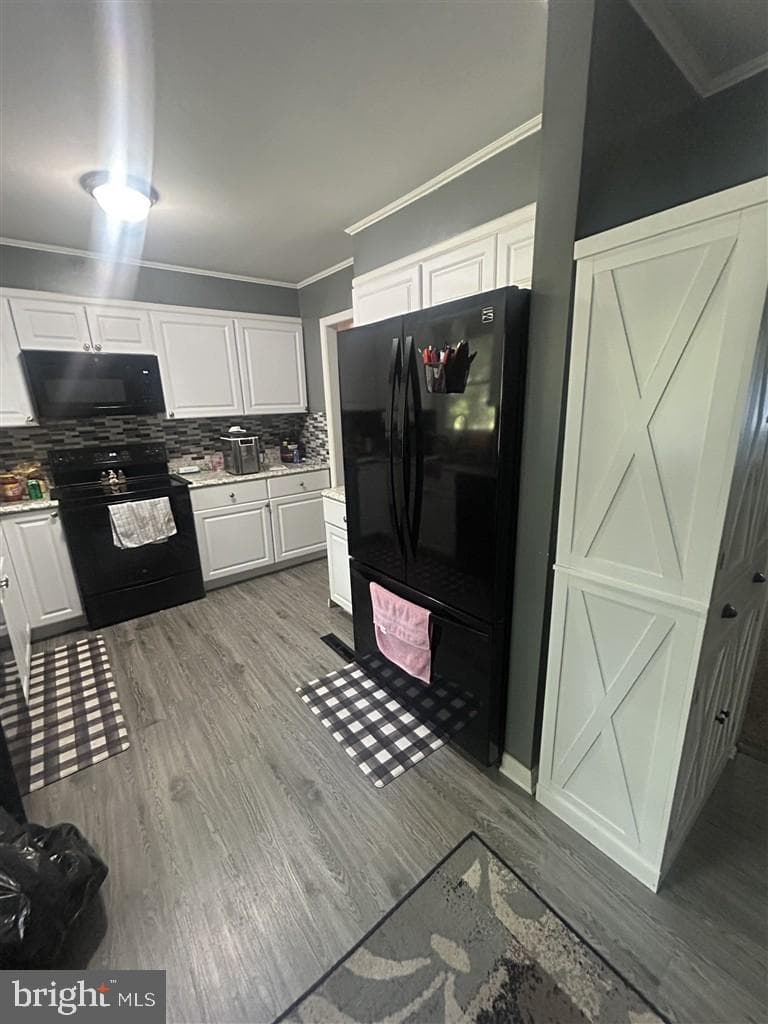 2691 Lorraine Avenue photo 19