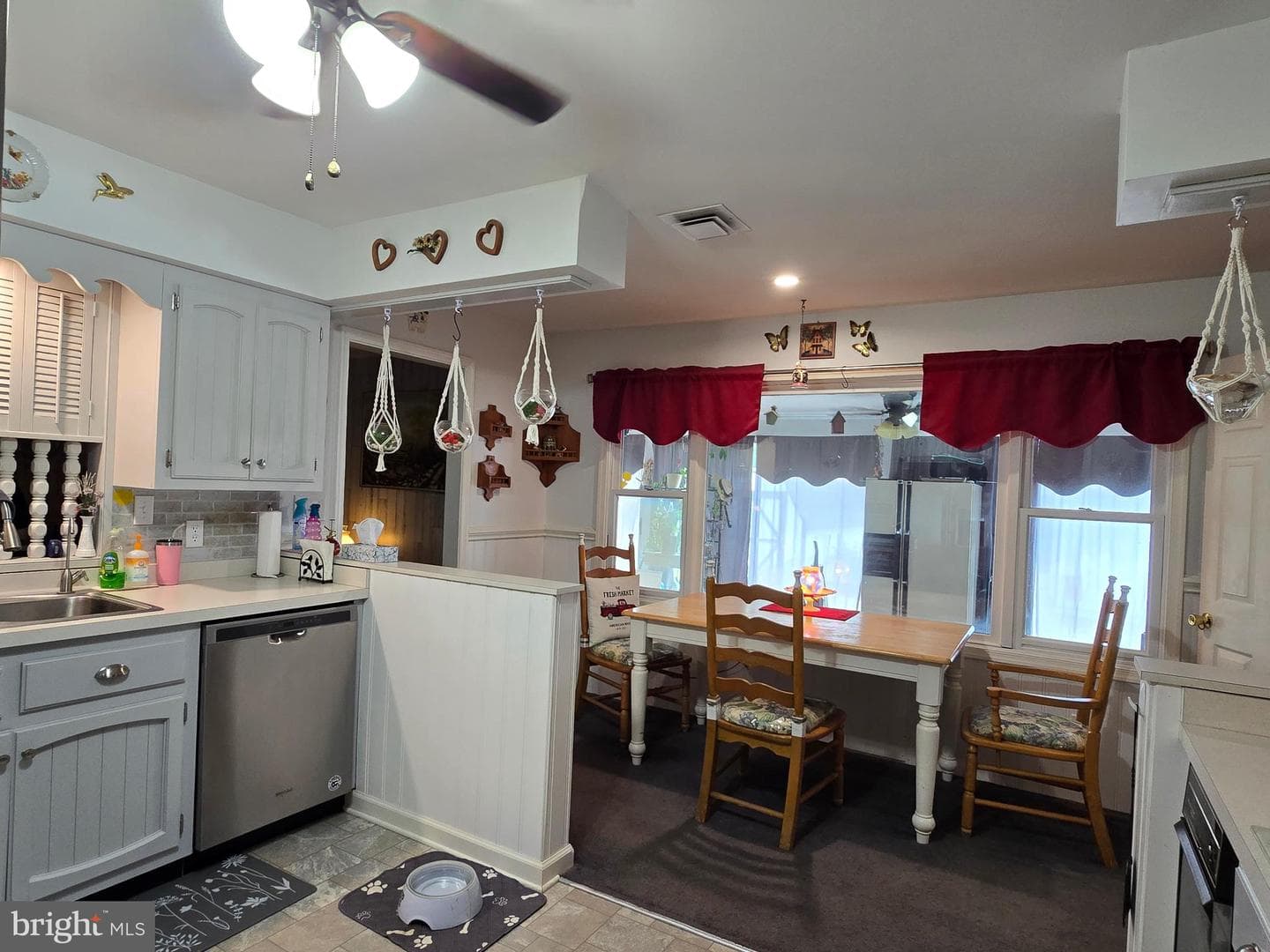 104 Charlotte Avenue photo 22
