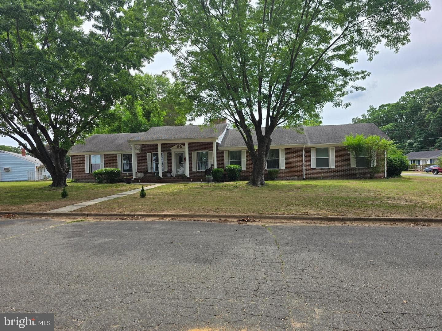 104 Charlotte Avenue photo 4
