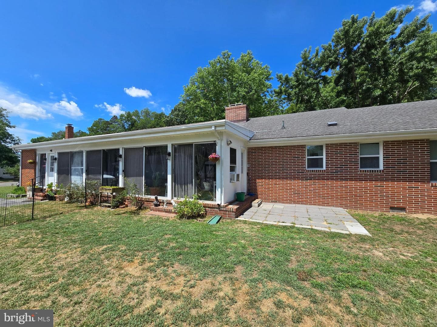 104 Charlotte Avenue photo 43