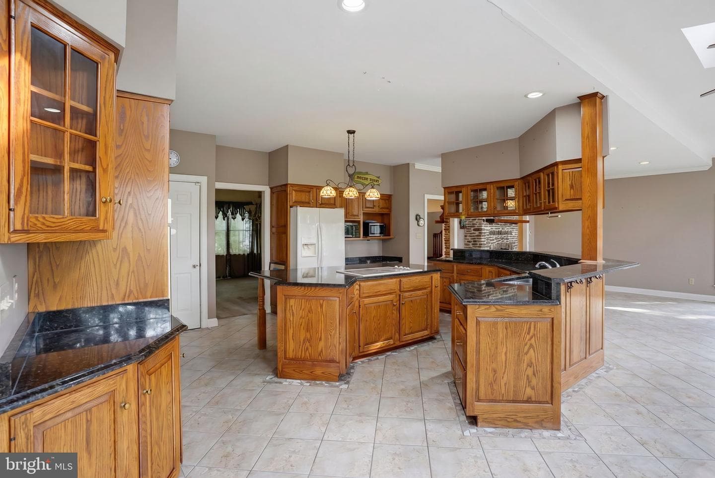 8821 Dorothy Lane photo 43