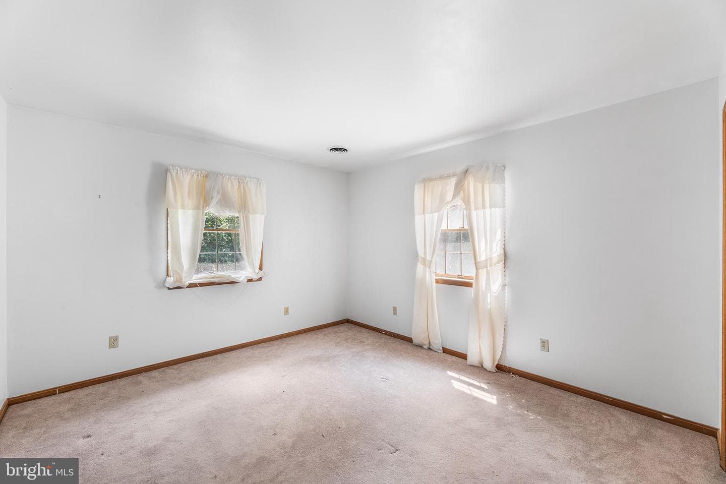 8548 Dogwood Blossom Lane photo 32