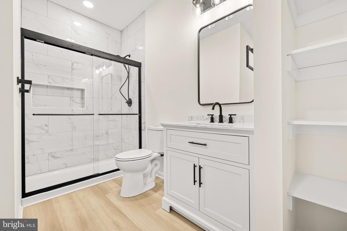 5 Sunrise Ave photo 22