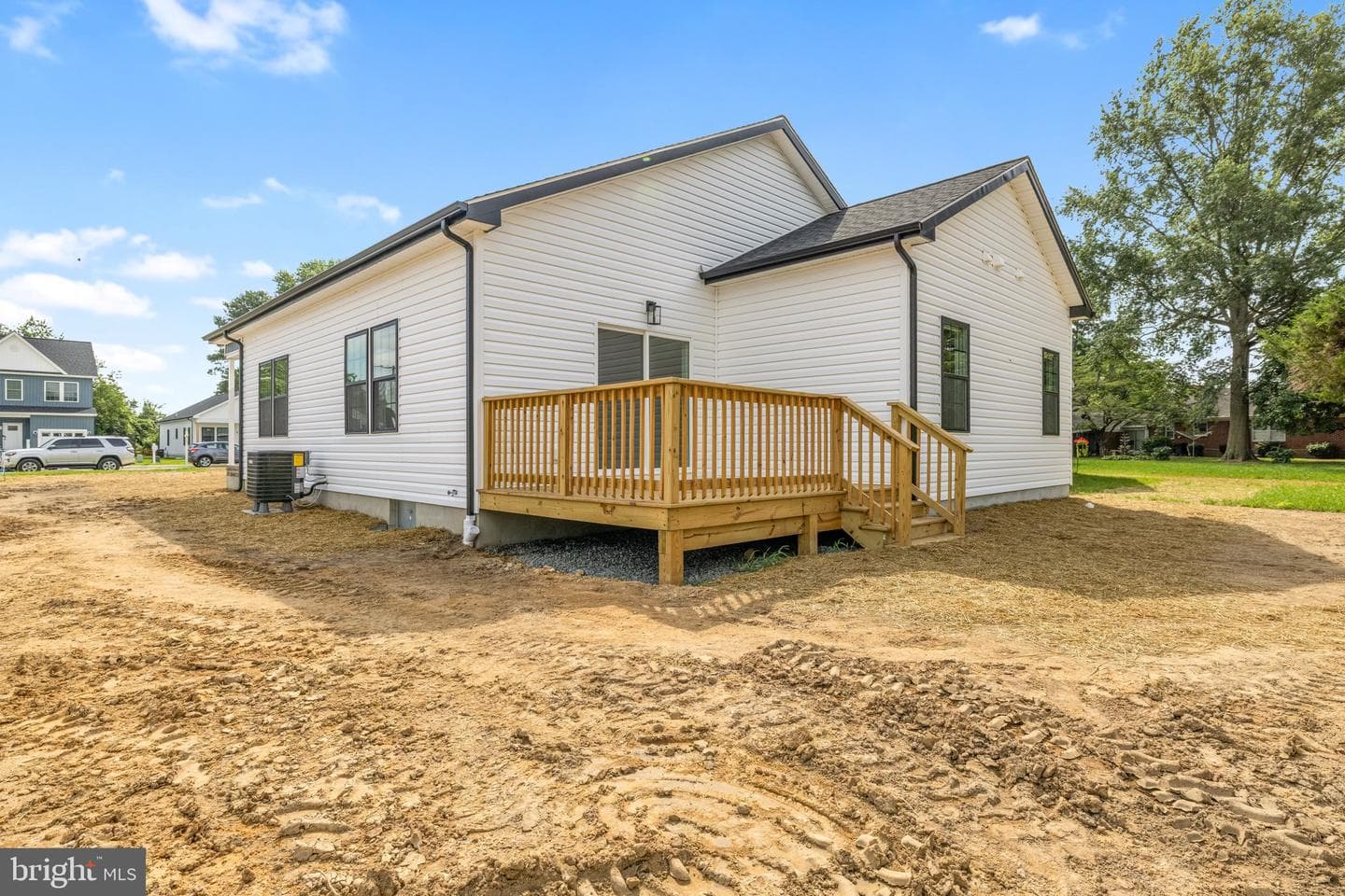 5 Sunrise Ave photo 28
