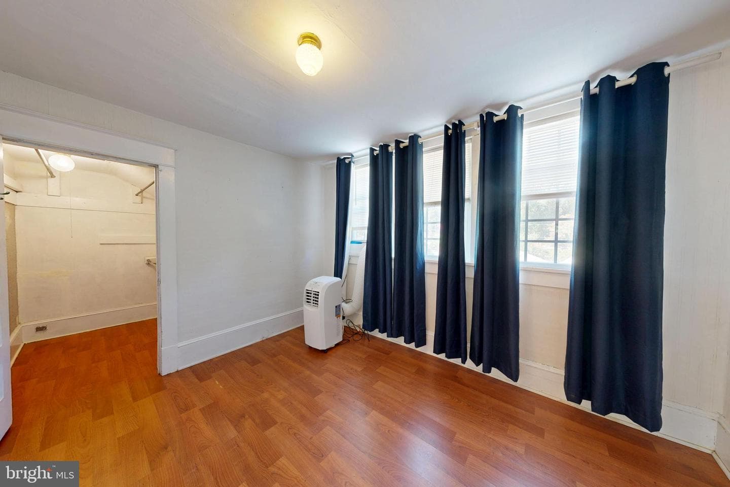 222 S 3rd Street photo 16