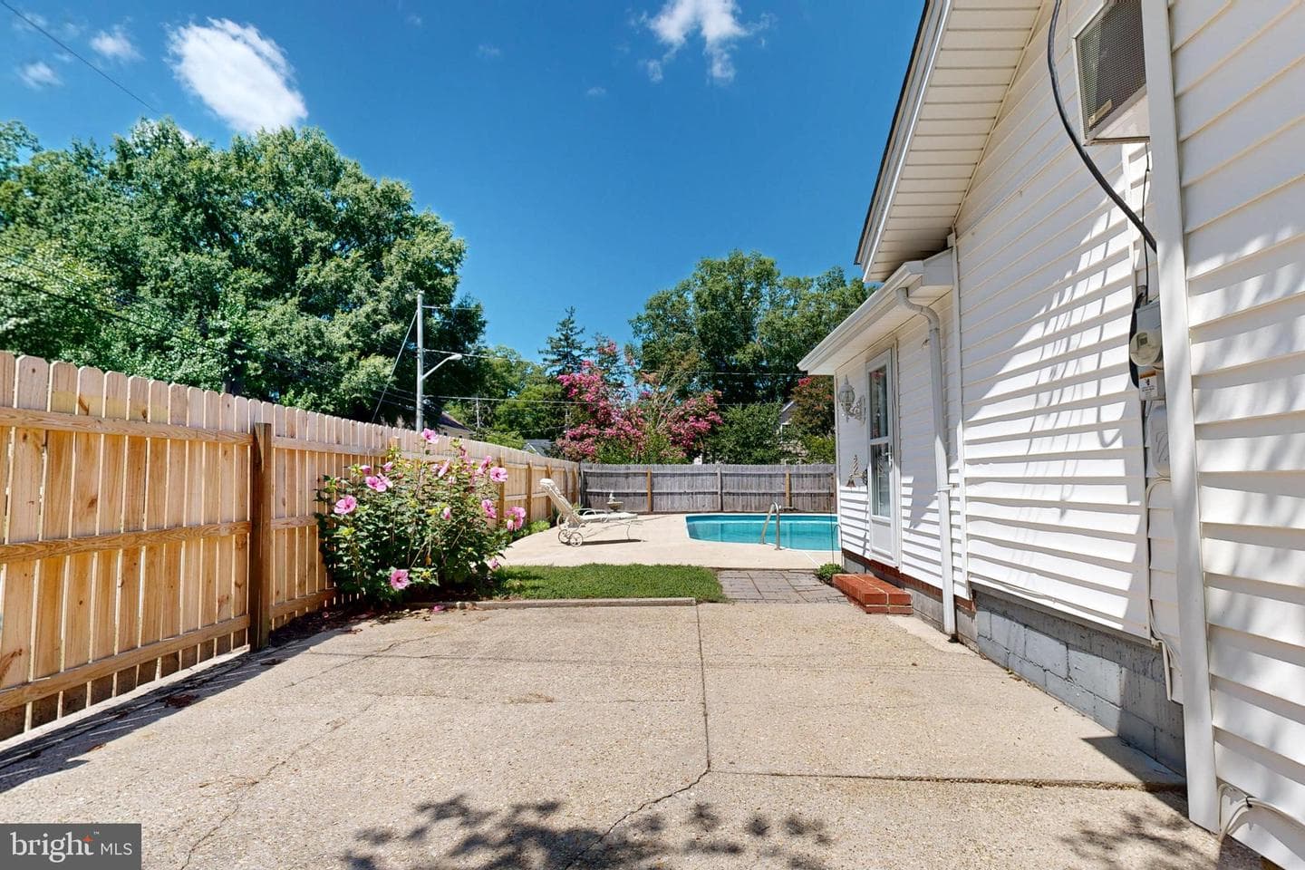 222 S 3rd Street photo 19