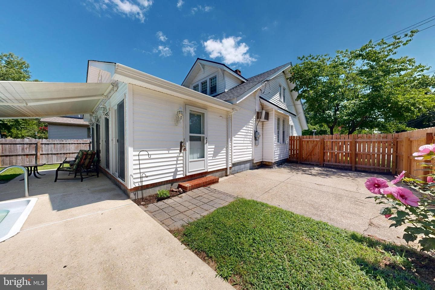222 S 3rd Street photo 20