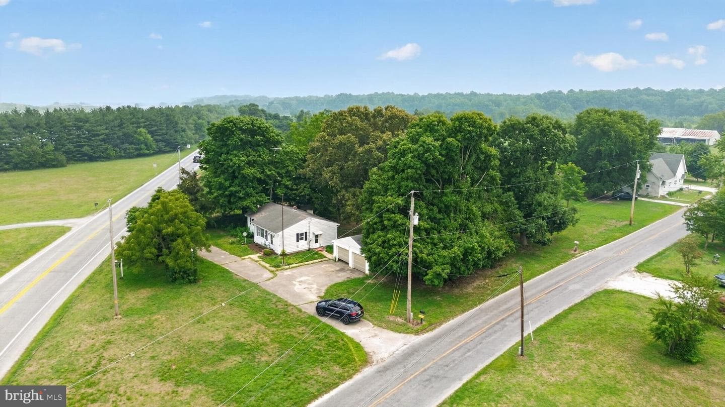 23884 Bridgetown Road photo 8