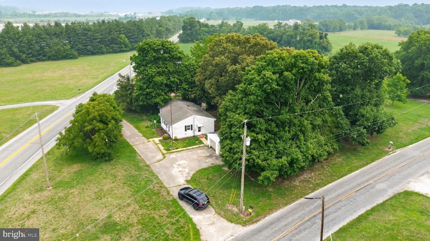 23884 Bridgetown Road photo 9
