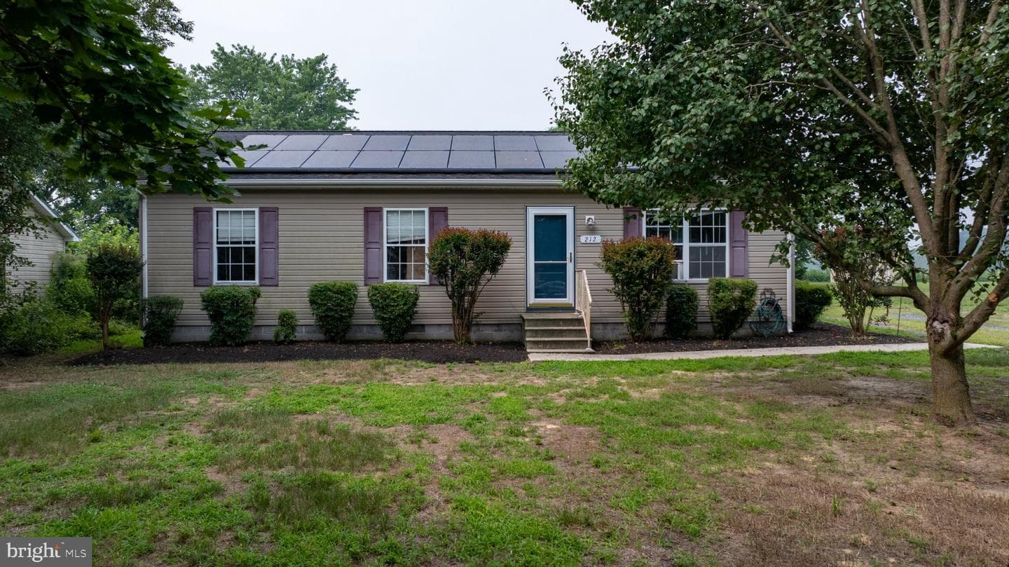 212 Apple Lane, Preston