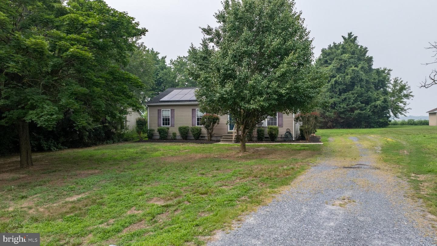 212 Apple Lane photo 17