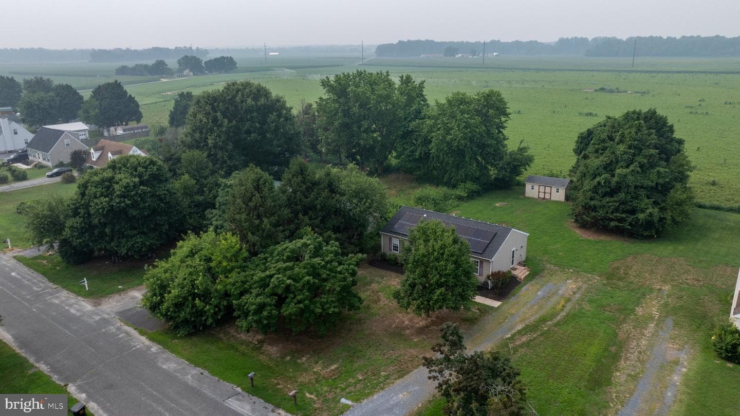 212 Apple Lane photo 18