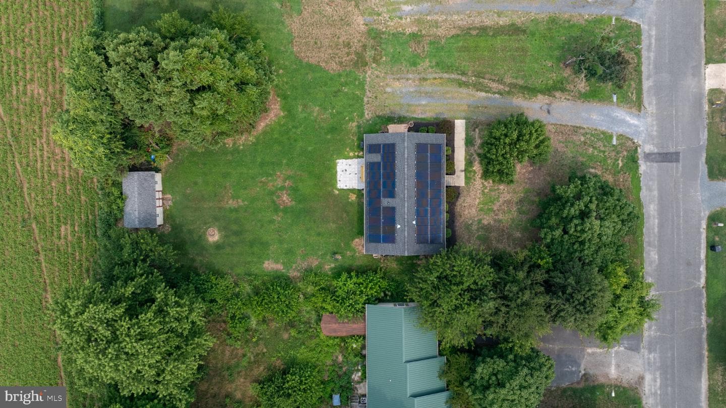 212 Apple Lane photo 20