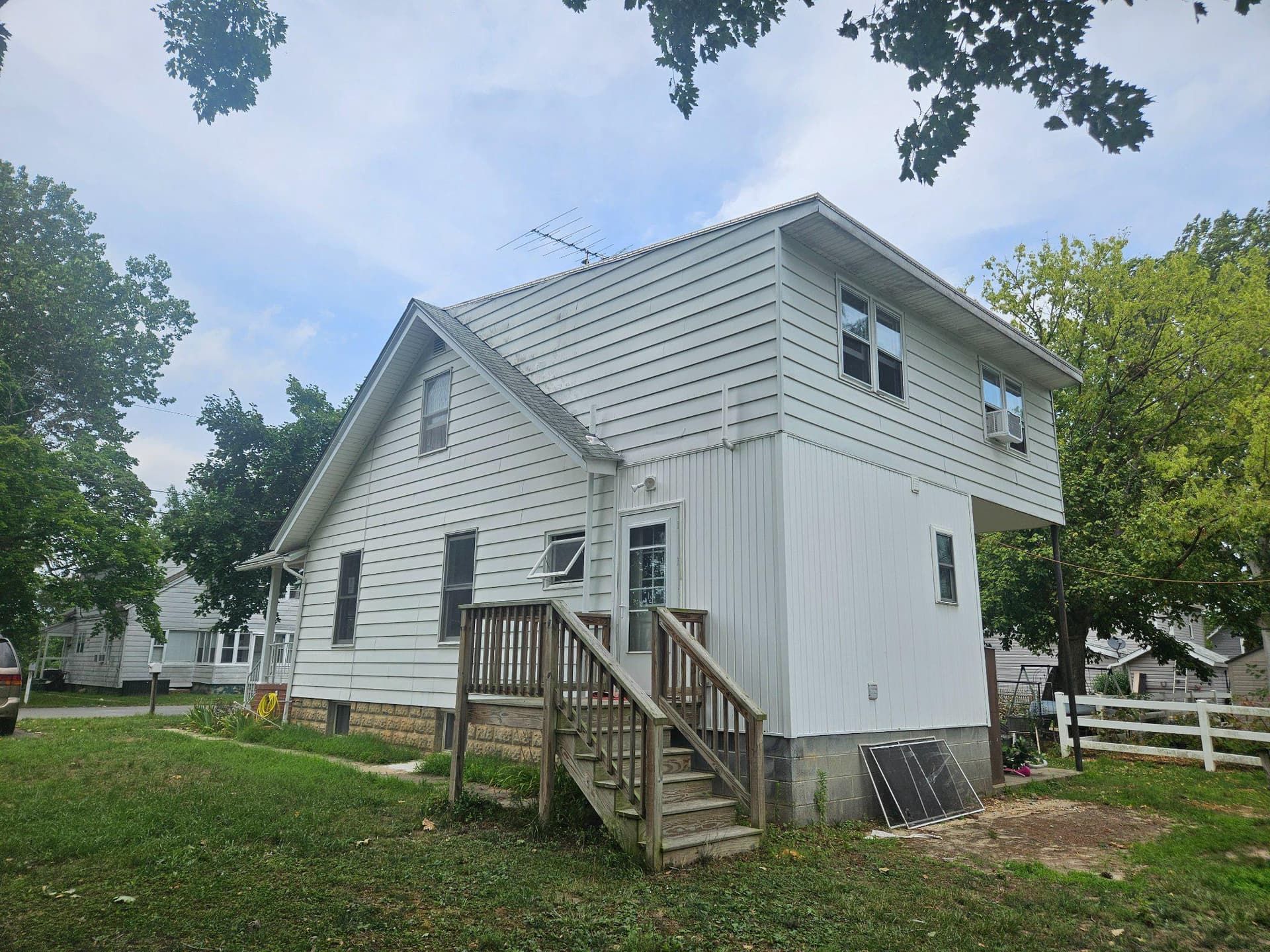 108 N Academy Street N photo 31