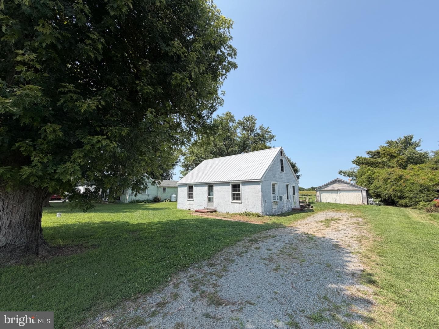 6132 Harmony Road photo 6