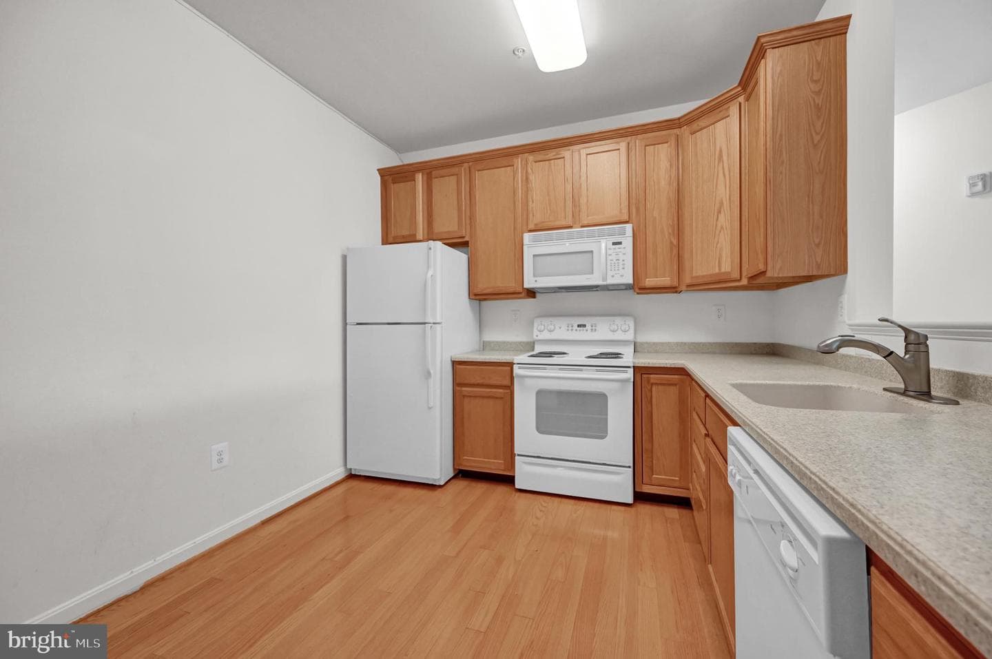 1595 Homeland Drive #3b photo 12
