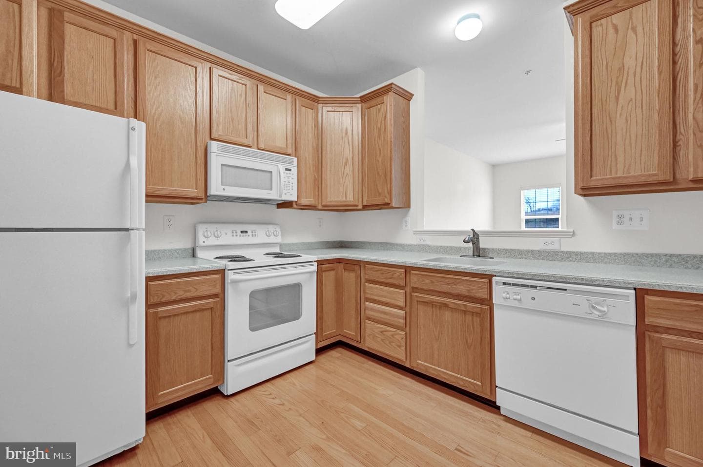1595 Homeland Drive #3b photo 13