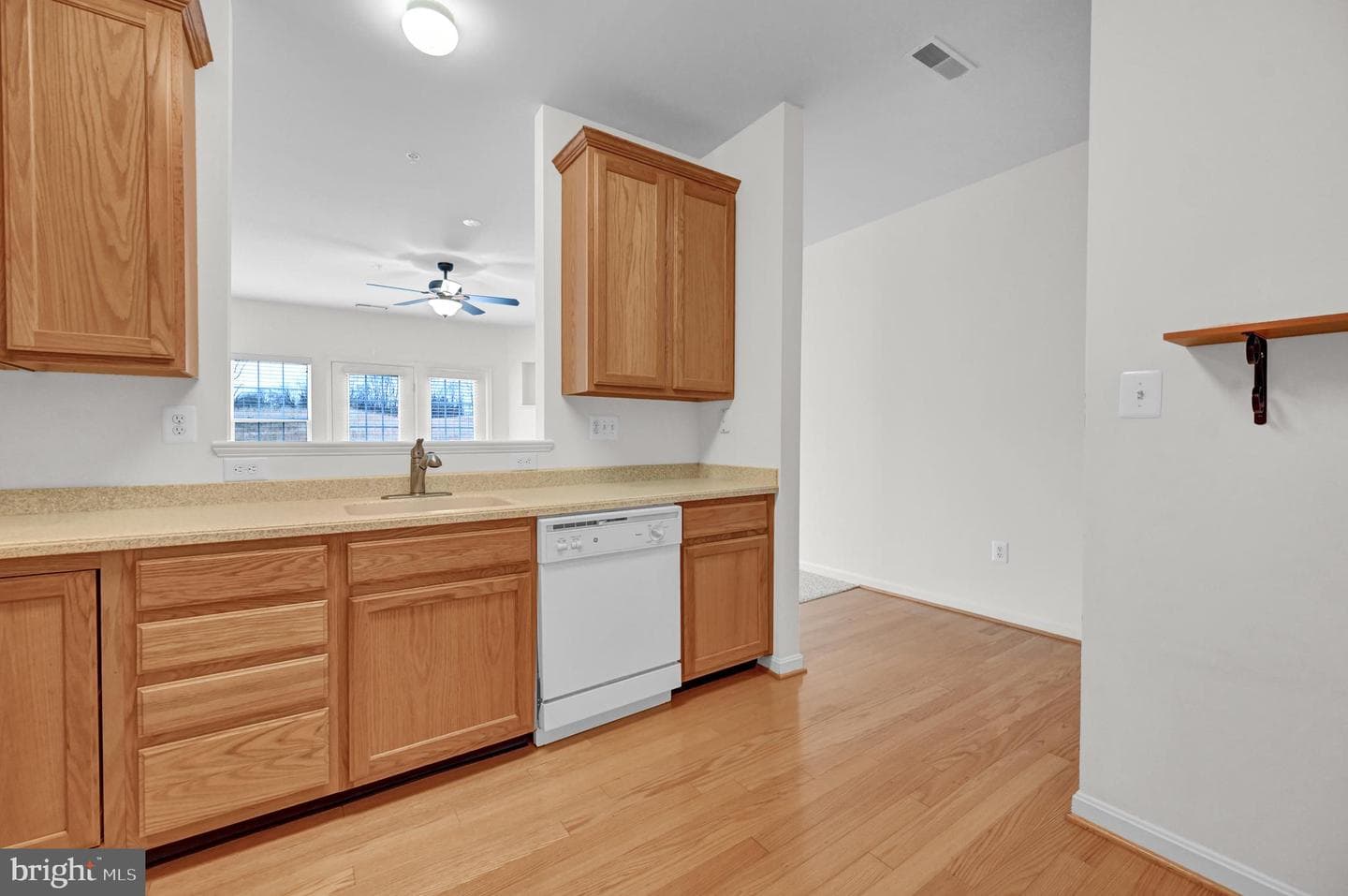 1595 Homeland Drive #3b photo 15