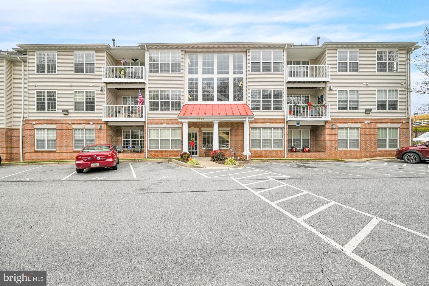 1595 Homeland Drive #3b photo 2