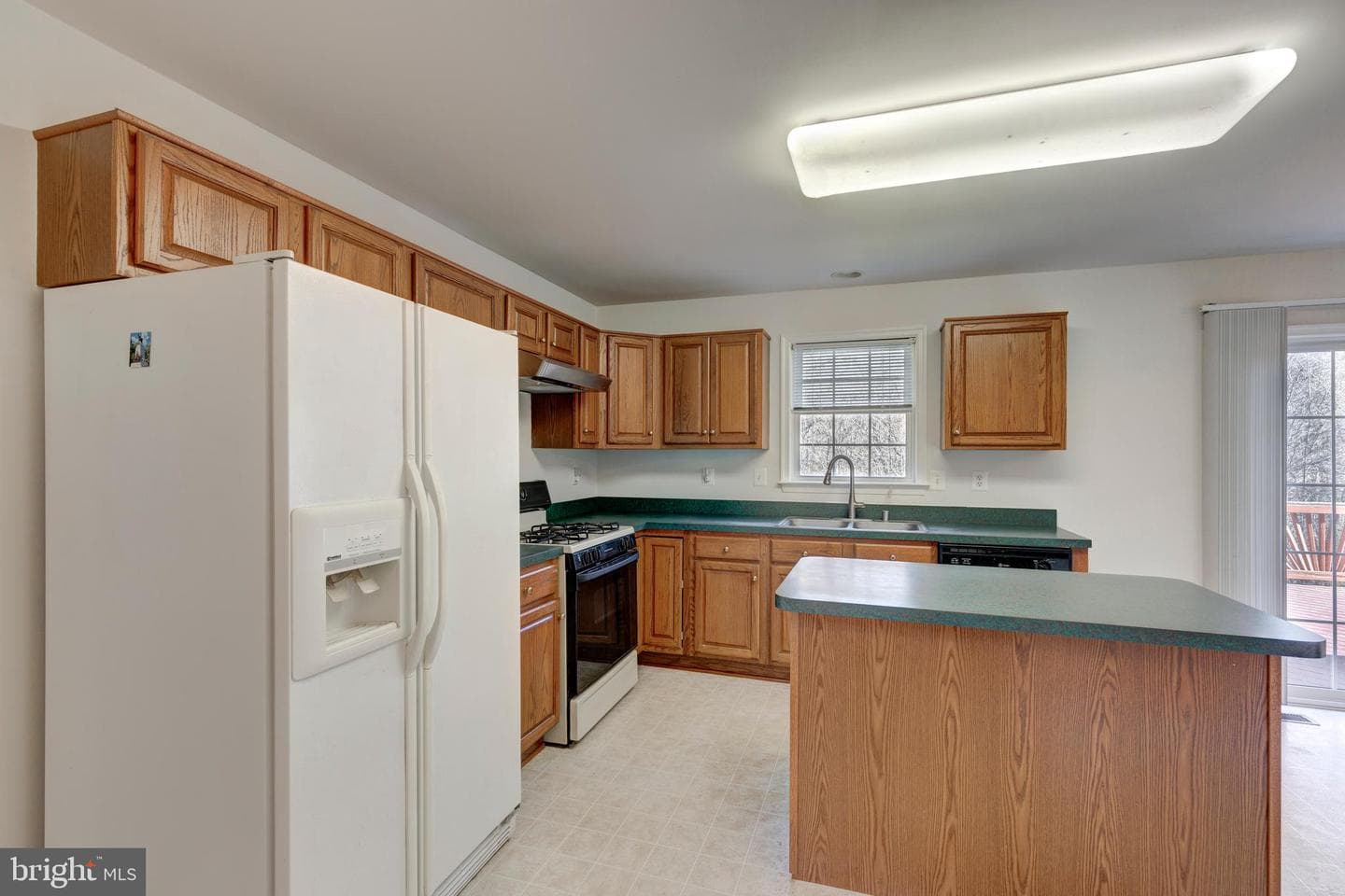 7680 Swallow Road photo 28