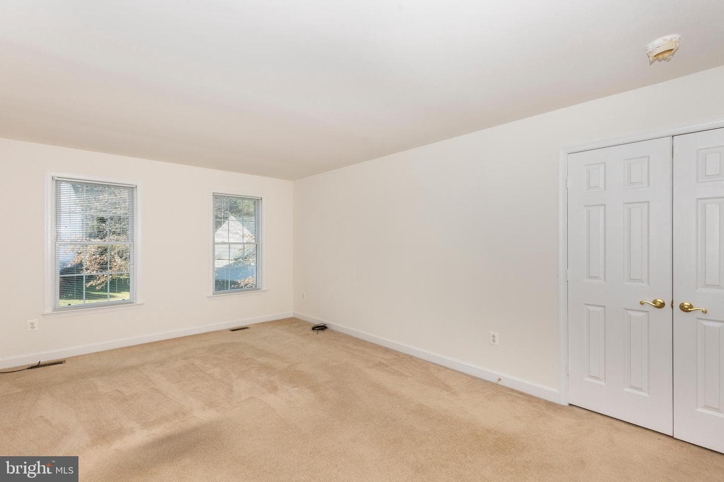 7680 Swallow Road photo 38
