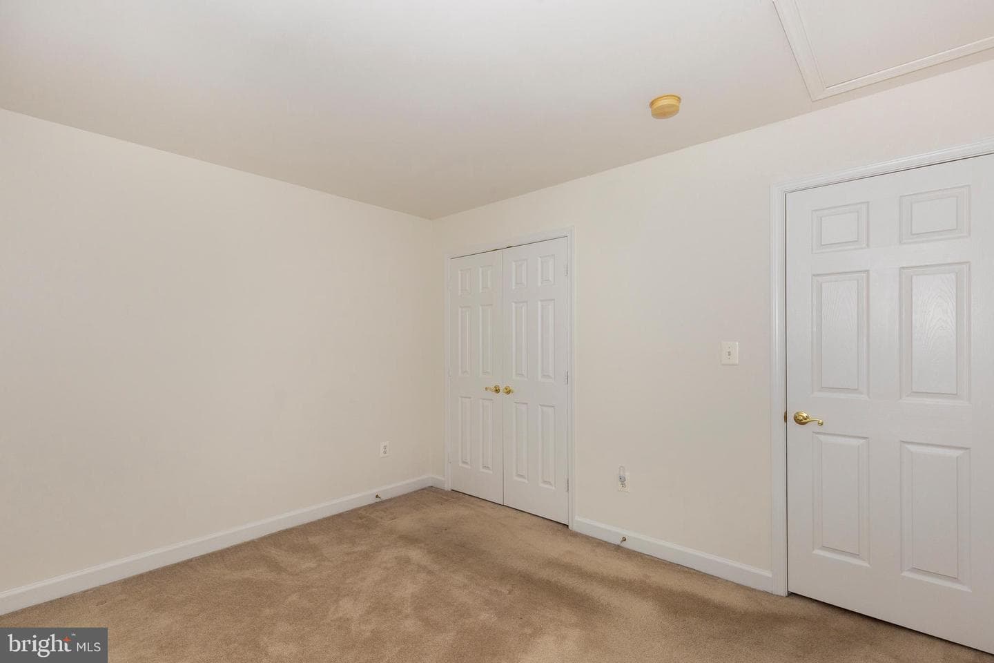 7680 Swallow Road photo 44