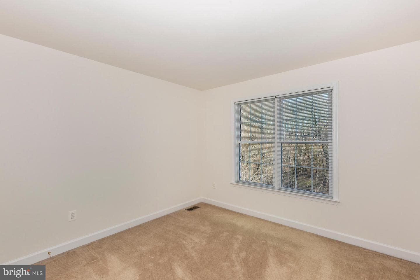 7680 Swallow Road photo 47