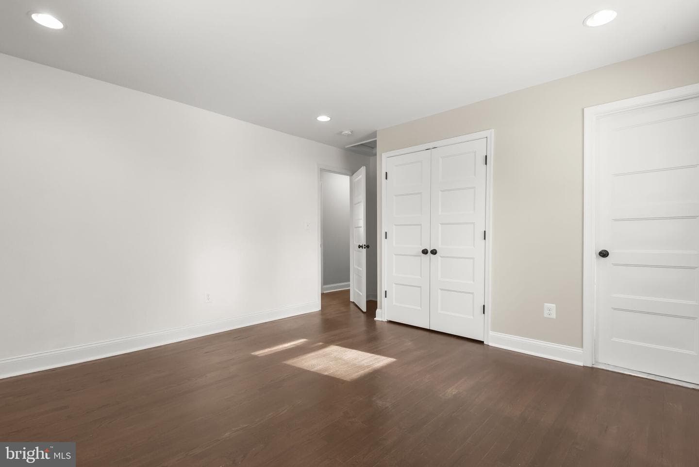 2221 Longview Drive photo 27
