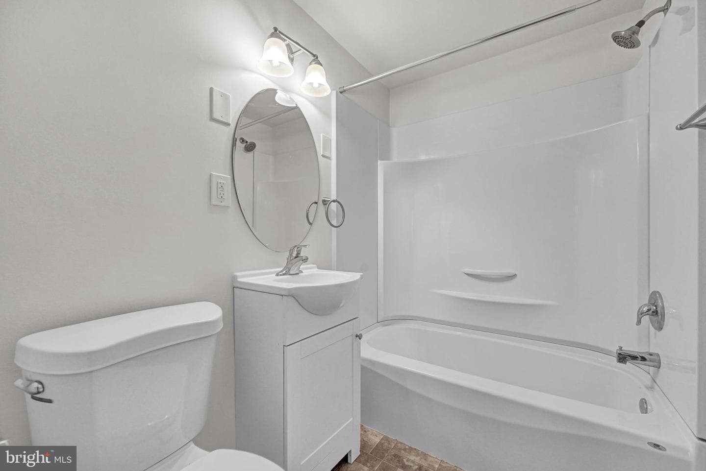 101 E Thomas Street photo 17