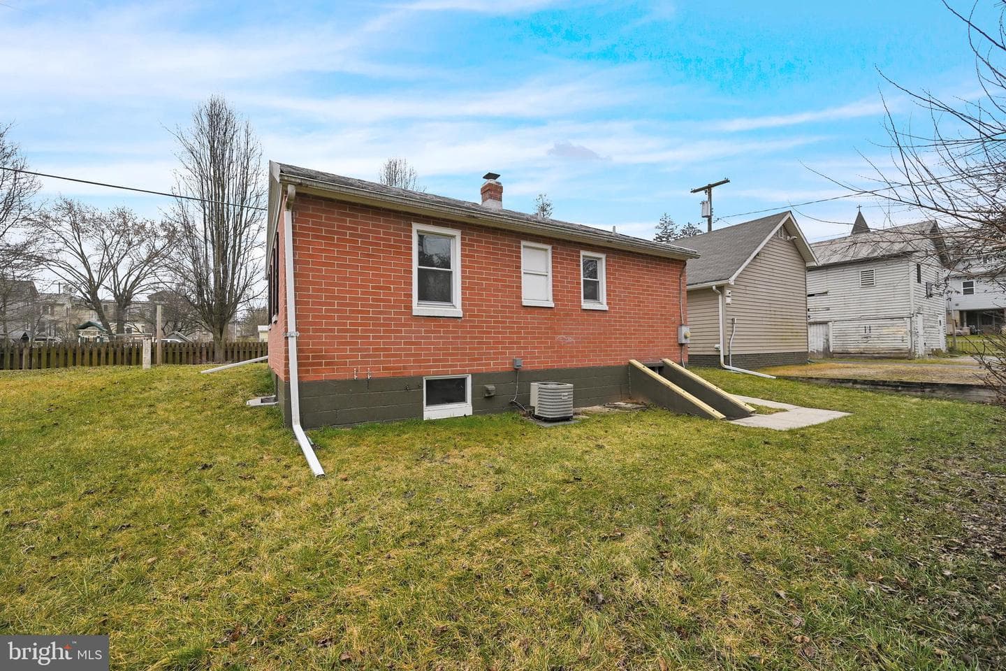 101 E Thomas Street photo 34