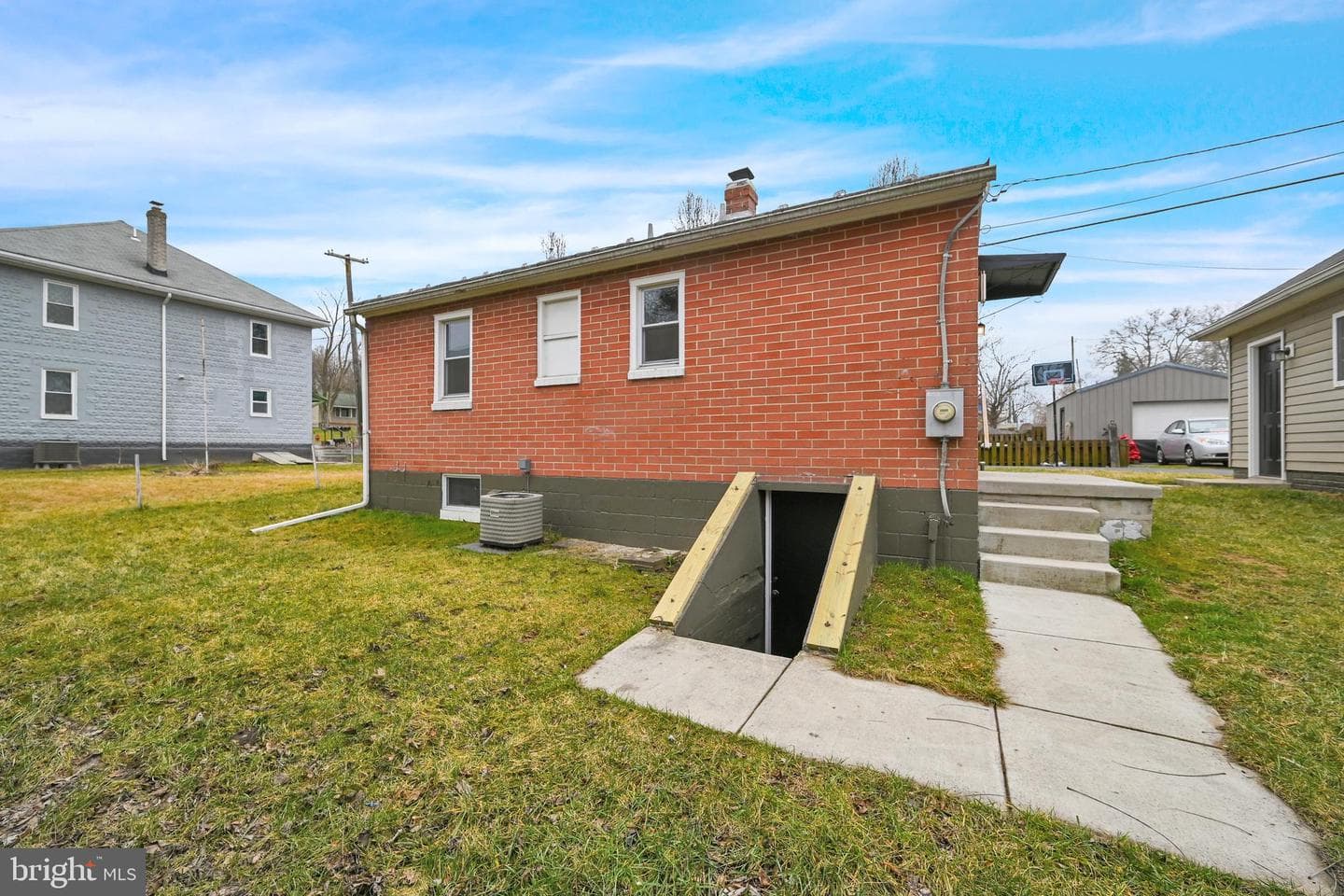 101 E Thomas Street photo 35
