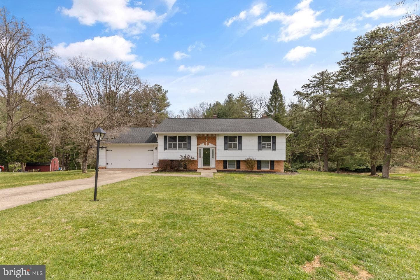 5318 Wendy Road photo 2
